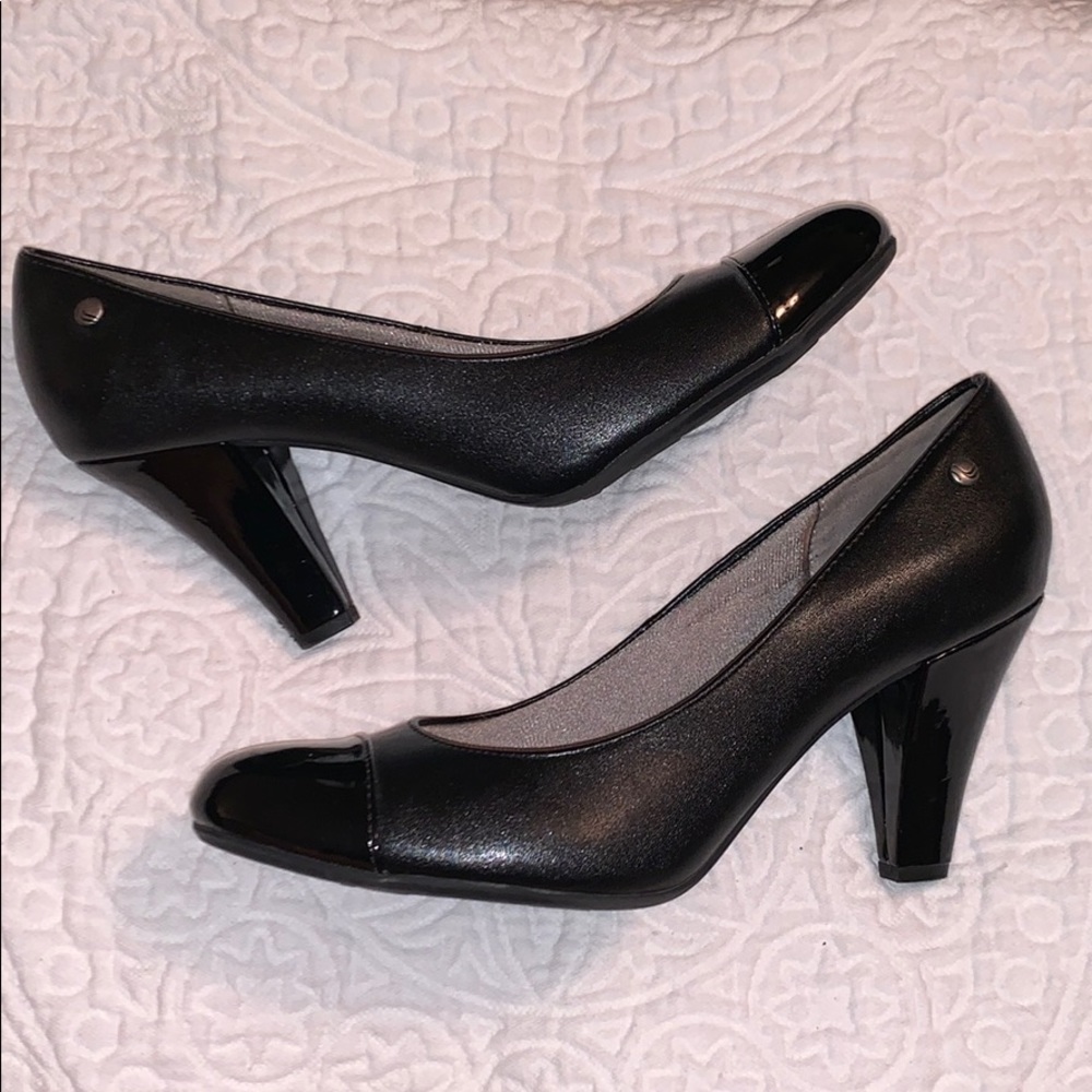 Life Stride Velocity Memory Foam Black Heels